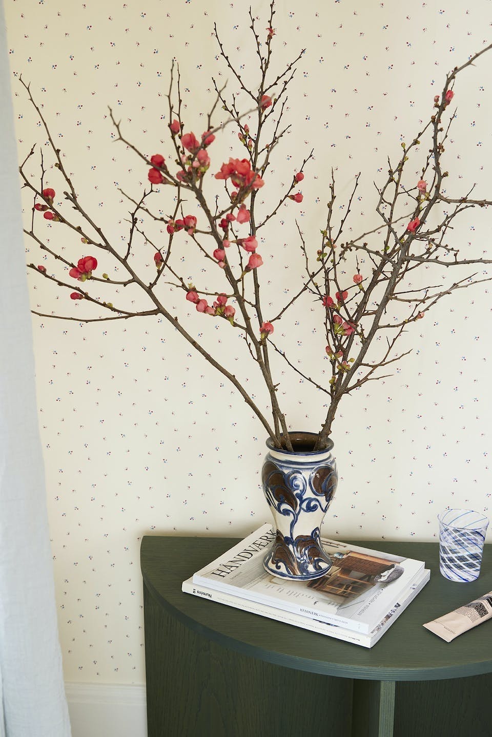 Blomster soverom Detaljer nattbord